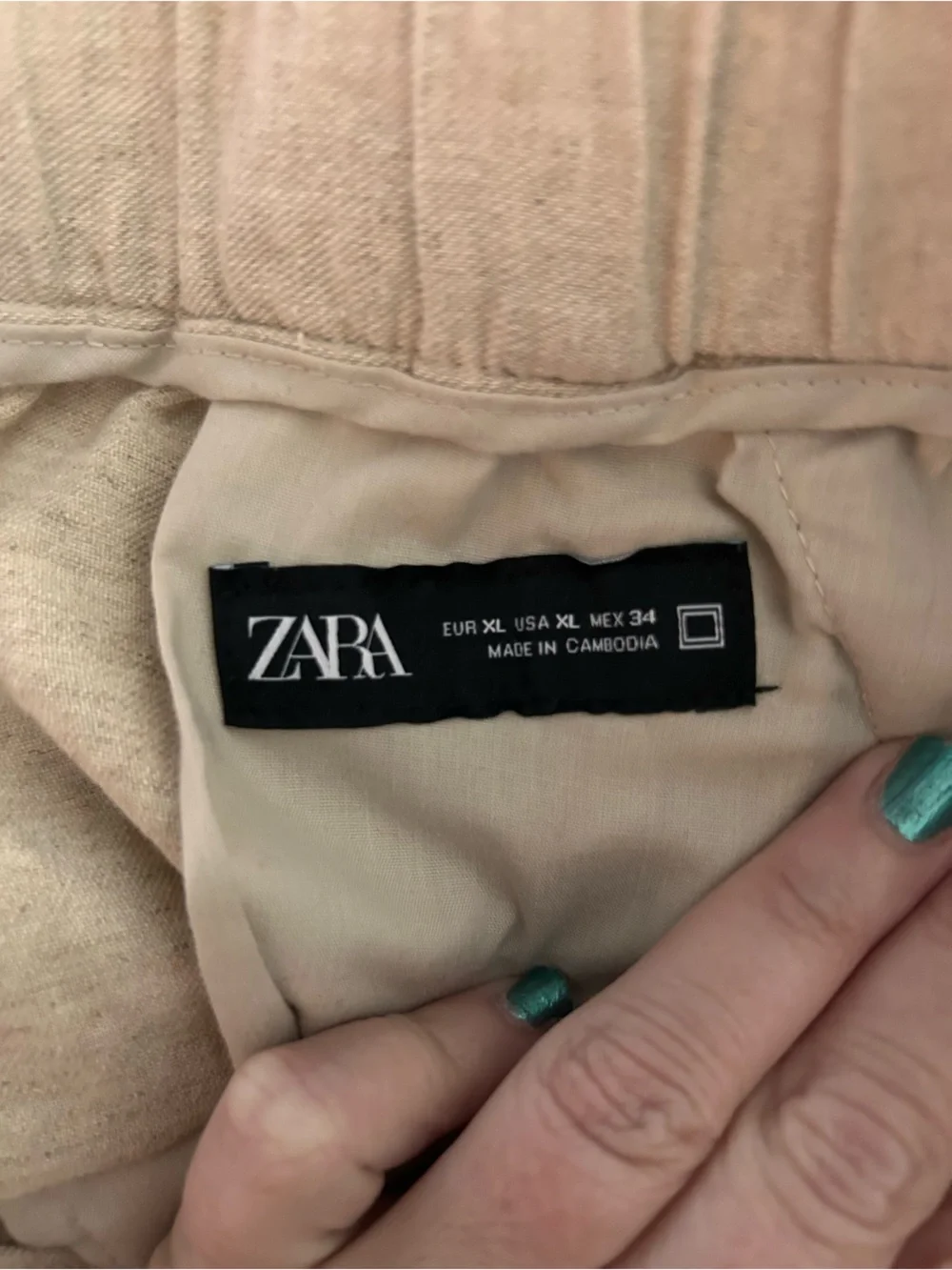 Zara Men's Drawstring Joggers in Light Beige
